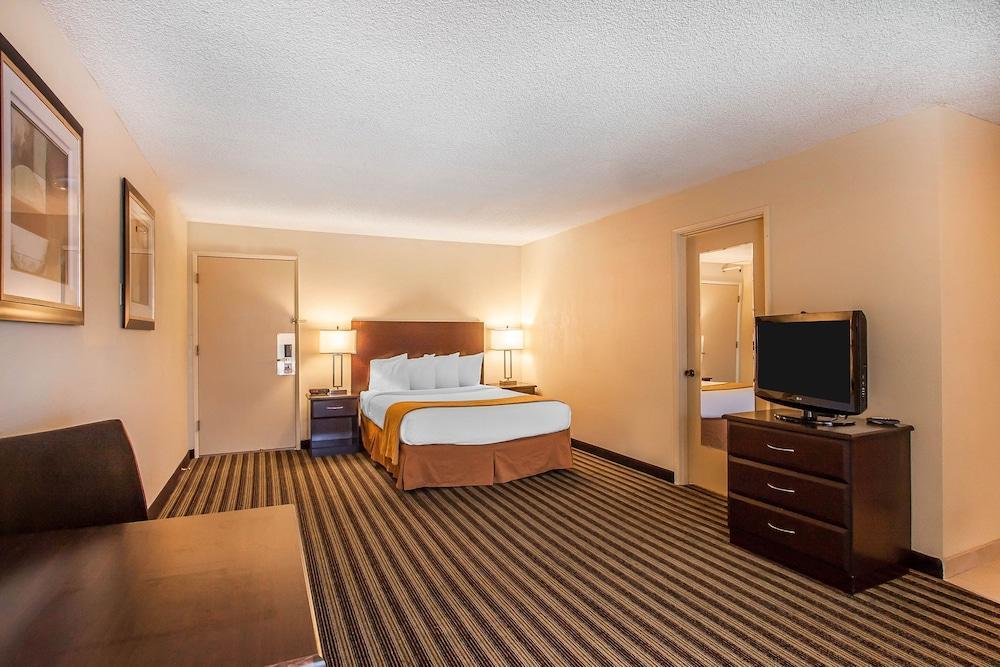 Quality Inn&Suites Vancouver Extérieur photo