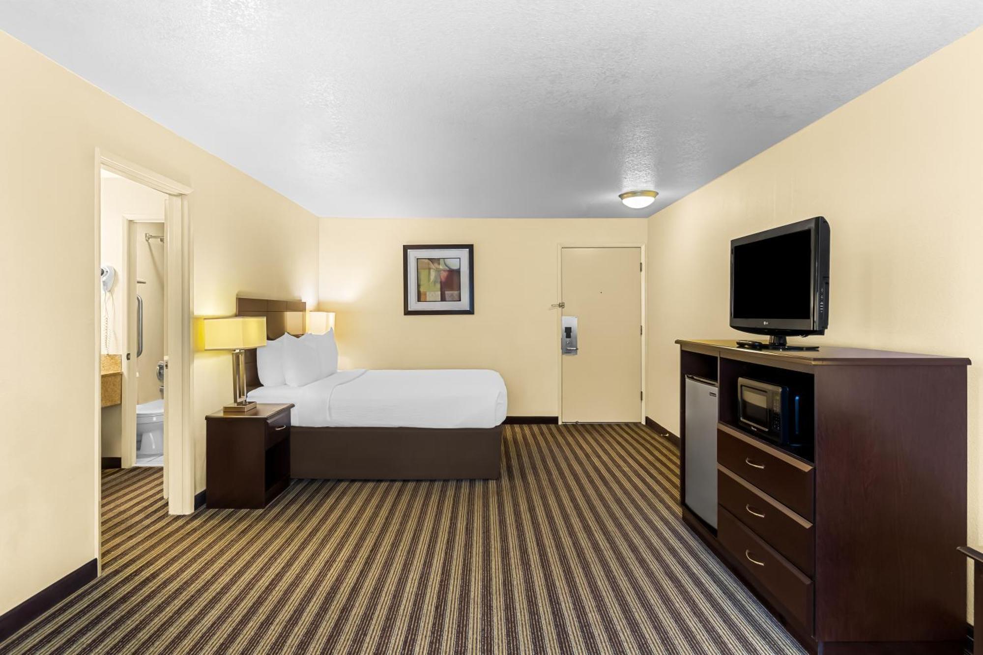Quality Inn&Suites Vancouver Extérieur photo