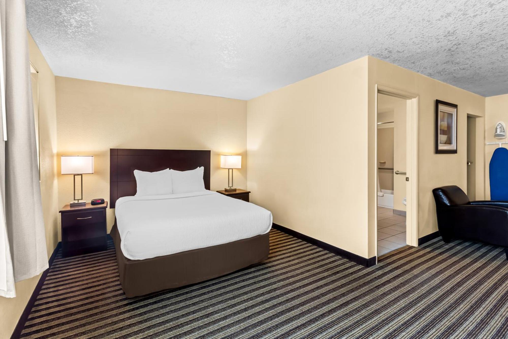 Quality Inn&Suites Vancouver Extérieur photo